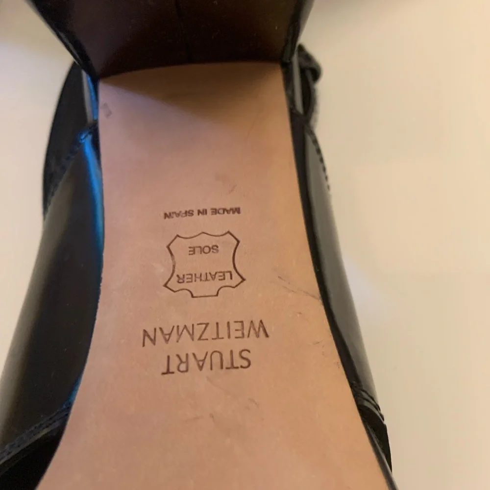 Stuart Weitzman - Picture 6 of 10